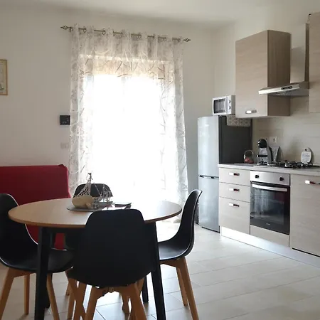 Dama Bianca בית הארחה 3*